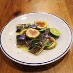 Hachihare - 炙り秋刀魚と白いちじくのカルパッチョ