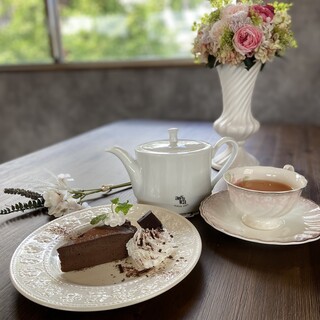 TEA ROOM flower birdのご予約 - 大濠公園/カフェ | 食べログ