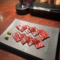 カルネジーオ イースト - 