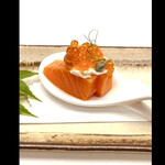 ラ・ロマネ 朝霞 - スモーク ド サーモン　いくらケパーサワークリーム添　　byまみこまみこ