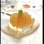 ラ・ロマネ 朝霞 - 桃とスイカをあわせてきちゃい美味しくまとまっちゃうから凄いです　デザートセンスも素晴らしい〜 クラッシックなのに斬新です　　byまみこまみこ