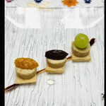 ラ・ロマネ 朝霞 - フォアグラ三色　　貴腐ワインとそれぞれのフォアグラのマリアージュの違いを楽しめます　　byまみこまみこ