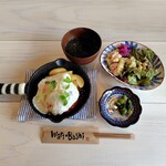 カマアイナ - 極厚ハンバーグのロコモコDON