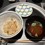 べにや無何有 - 赤出汁との相性も絶妙