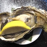 みかみ - 生の岩牡蠣