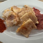 焼肉やっちゃん - ミックスホルモン（塩）