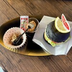 銀座フィッシュバーガー NAGOMI - サババーガー ¥1,000 ＋ 玉ねぎスライス ¥80