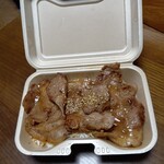 よしやす食堂 - 豚丼ご開帳