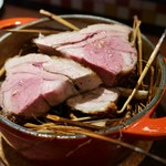 チッチャ - 仔羊のワラ焼き　にんにく風味の自家製リコッタチーズと丹波有機野菜のコカブのローストと一緒に　