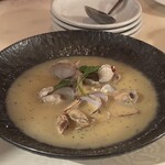 アーティーチョーク - アサリレモンバターソース