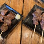 炭焼酒場 舌屯 - ハツと白レバー