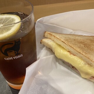 カフェ・ベローチェ_1