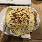 炉ばた 三光橋 - ホタテの後スープでチーズリゾット、上から炙り