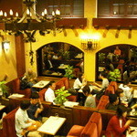 オペラ座のようです　怪人が出てきそう