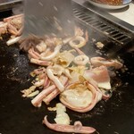 月島もんじゃ こぼれや - イカって出汁出るよねぇ