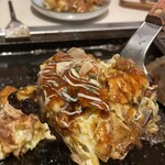 月島もんじゃ こぼれや - シンプルな豚の旨みとふんわり食感