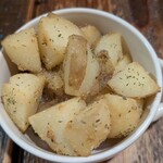 豚焼＆湘南畑 マニトン - ポテトフライ