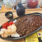 欧風ライスカレーKen's - らっきょ、福神漬けオン♪