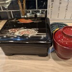 うなぎの串と小皿料理 はや川 - うな重特上（1尾）