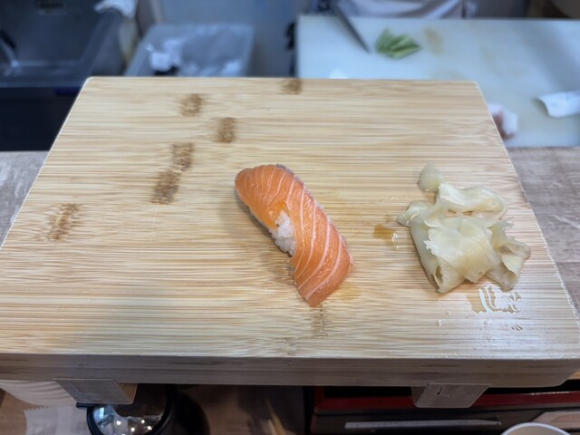 朝市寿司 - あおば通（立ち食い寿司）の写真