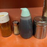 ラーメン富士丸 - 卓上のいろいろ