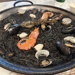 XIRINGUITO Escriba SHIBUYA - フィデウア(ショートパスタのパエリア) イカスミ(S)