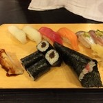 寿司 魚がし日本一 - かんぴょう、えんがわ、サーモン