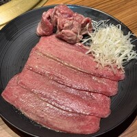 中目黒焼肉 登牛門 - 