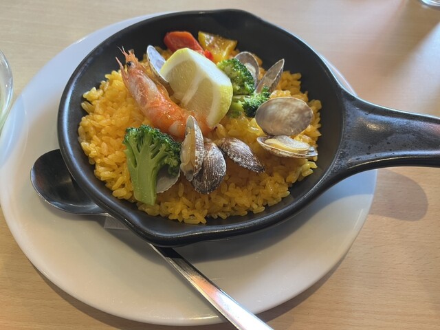 えびとあさりの彩りパエリアセット』by カロン0810 : ジョイフル 大津