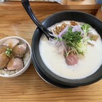 鶏泡そば 草戸ベース - 鶏泡しお、チャーシュー丼