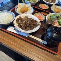 豚捨 KITTE丸の内店 - 