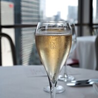 ブラッスリー ポール・ボキューズ 大丸東京 - スパークリングで乾杯