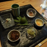 柚木元 - 八寸 地元にゆかりのある食材を極めて美味しく
