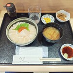 さるふつまるごと館