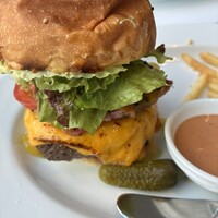 37 Steakhouse & Bar - 
