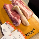 肉典食堂 - モクサル & サムギョプサル　格150gづつ