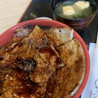 ぶたどんのかしわ_0