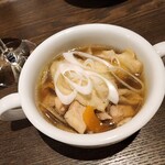 Bistro cafe eS - 八戸郷土料理「せんべい汁」