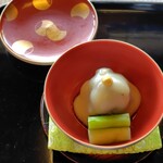 菊乃井 - 強肴(豚の角煮　じゃがい芋餡　青ずいき　辛子)