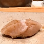 すしやのたい悟 - 帆立貝さんでーす。②