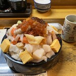 ファミリーすしガーデンハウス - 特大まかないちらし(3300円ご飯3合より多いかも)