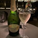 ロウリーズ・ザ・プライムリブ - 