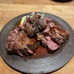 オクユカシ - 肉料理