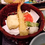 尾張 三ぶん - 海老入り天ぷら