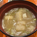 レストラン 味蕾亭 - こちらもお味噌汁付き