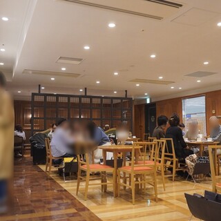 ザ ロイヤル カフェ ヨコハマ モンテローザ_2