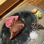 肉割烹 上 - 神戸牛タンとリブ芯