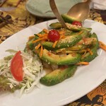 ドゥワン　ディー - アボガドサラダ　本日のお勧めメニュー