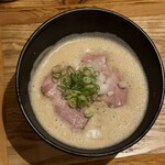 鶏と鮪節 麺屋勝時 - 