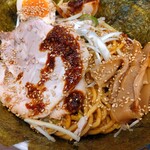 幸来 - 初心に帰ってデフォの太麺で